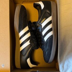 Black Adidas Samba 8.5 W